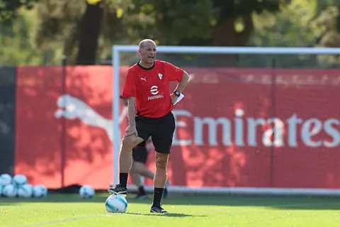 أليجري: حزين لرحيل ثياو عن ميلان